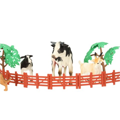 Figurki zwierzęta zwierzątka zagrodowe farma 7szt + mata i akcesoria zestaw Figurki zwierzęta zwierzątka zagrodowe farma 7szt + mata i akcesoria zestaw
