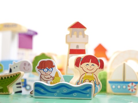 Klocki drewniane edukacyjne miasto puzzle 120el. Klocki drewniane edukacyjne miasto puzzle 120el.