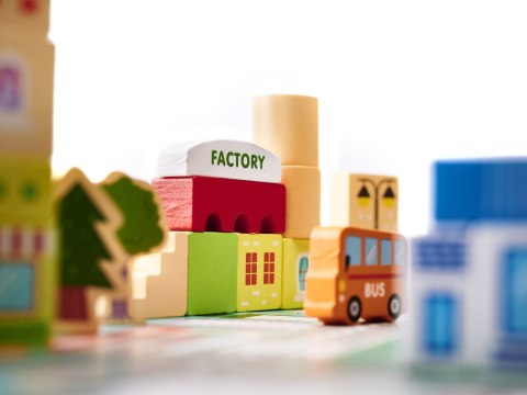 Klocki drewniane edukacyjne miasto puzzle 120el. Klocki drewniane edukacyjne miasto puzzle 120el.