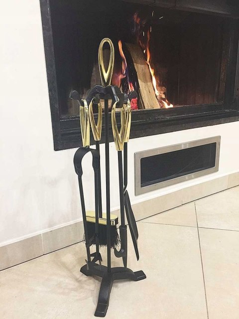 akcesoria kominkowe, przybory do kominka, stojak na akcesoria, kominek black gold, akcesoria do palenia, narzędzia kominkowe, zestaw kominkowy, stylowe akcesoria, dekoracje do kominka, elegancki stojak, akcesoria do ognia, kominek dekoracyjny, przybory do akcesoria kominkowe, przybory do kominka, stojak na akcesoria, kominek black gold, akcesoria do palenia, narzędzia kominkowe, zestaw kominkowy, stylowe akcesoria, dekoracje do kominka, elegancki stojak, akcesoria do ognia, kominek dekoracyjny, przybory do