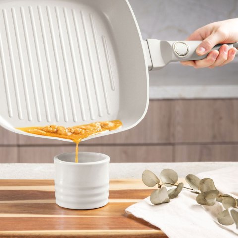 PATELNIA GRILLOWA TYTANOWA Z POKRYWĄ 28cm BERLINGER HAUS BH-8067 SAHARA PATELNIA GRILLOWA TYTANOWA Z POKRYWĄ 28cm BERLINGER HAUS BH-8067 SAHARA