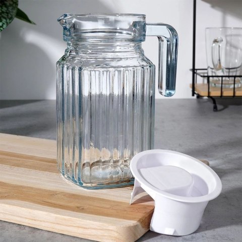 Dzbanek szklany z pokrywką 650 ml Dzbanek szklany z pokrywką 650 ml